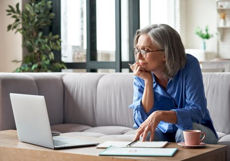 woman at laptop
