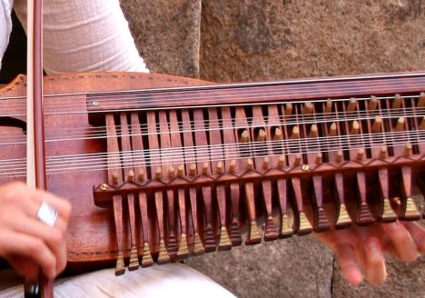 woman playing nyckelharpa